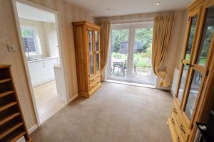 Dining Room- click for photo gallery